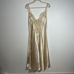Vintage 90s Victorias Secret Liquid Satin Lace Detail Nightgown Champagne Sz M